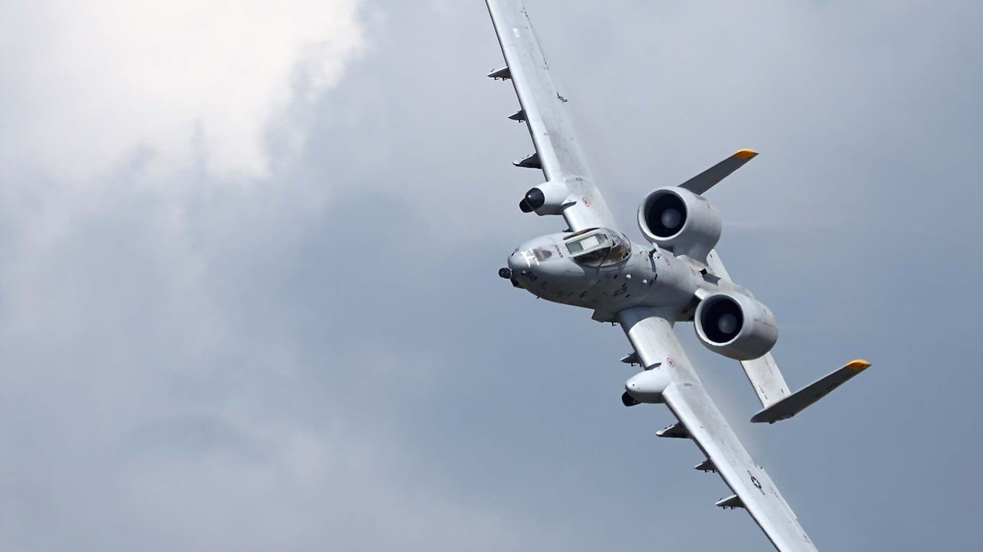 FB体育下载-后场反击：防守反击战术的精彩体现，后场击球技术有哪些